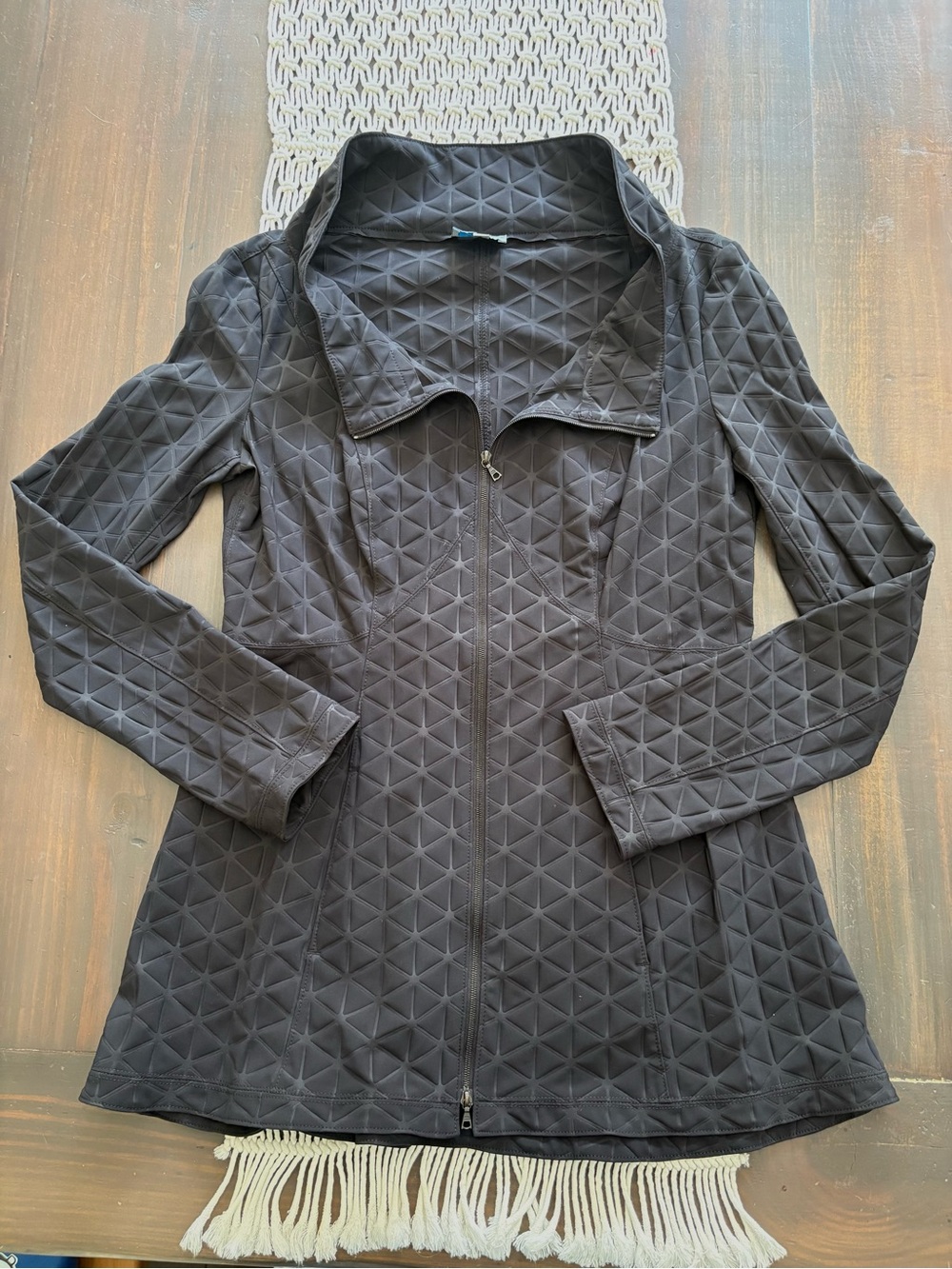 Maria Pinto M2057 geometric design light weight jacket